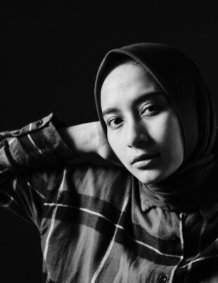 تمويل الفنون الحلال: كيف يمد الصكوك الإسلامية مسرح الإبداع