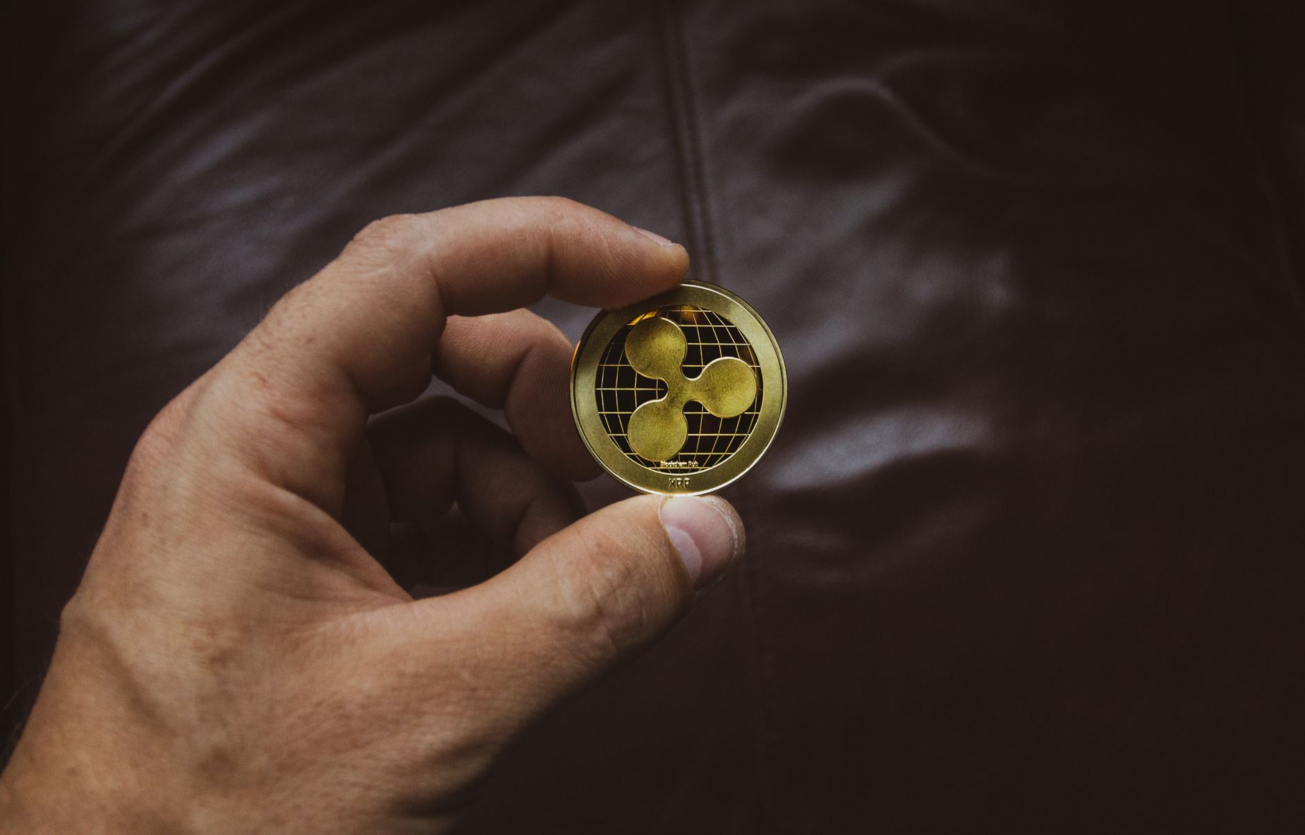 الذهب الرقمي: استثمار عملي في العملات المدعومة بالذهب للمستثمر العربي