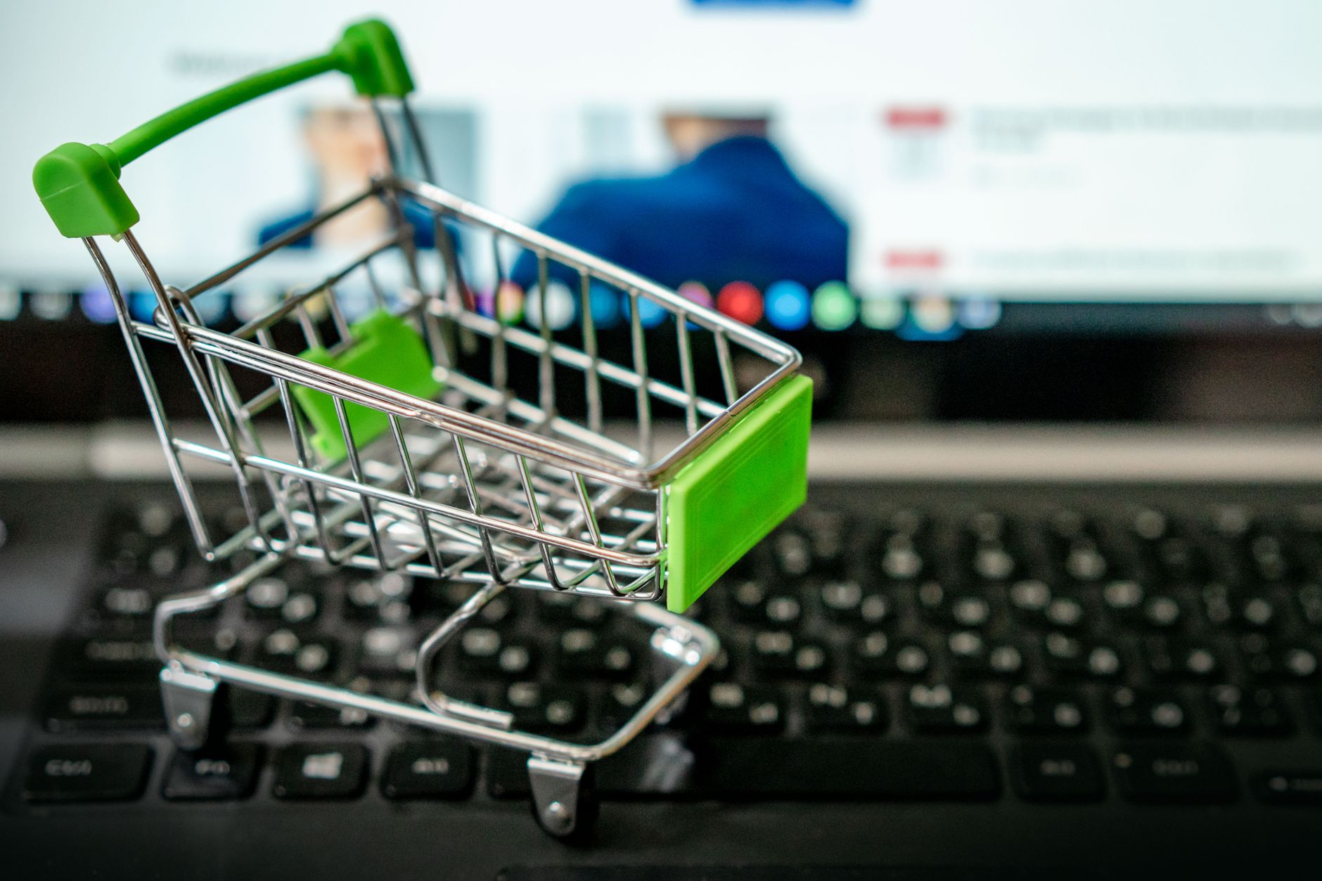 كيف تحمي مشترياتك من الإنترنت باستخدام التأمين