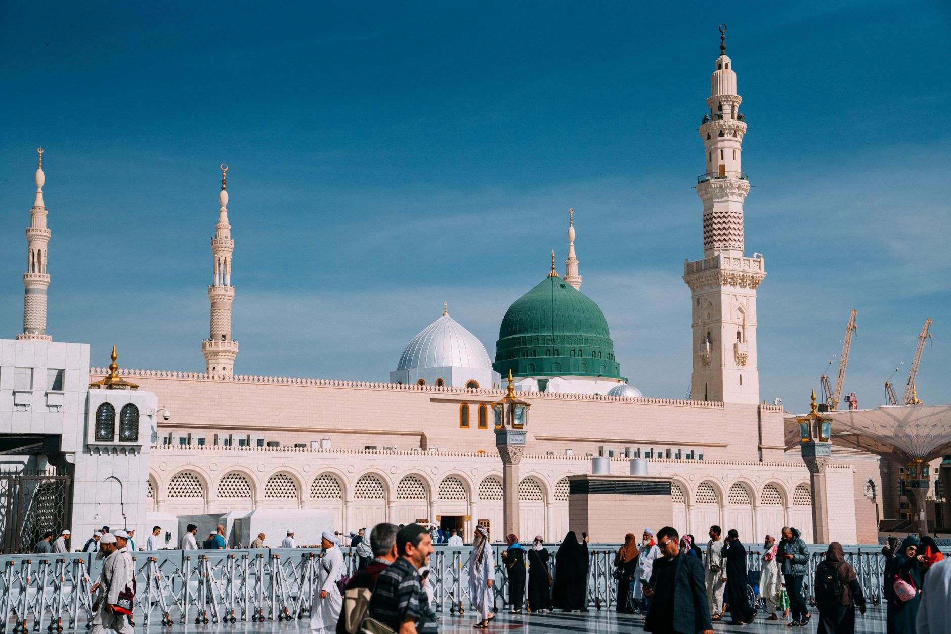 ضريبة القيمة المضافة للمستقلين في السعودية: دليل عملي لتسجيلها وحسابها