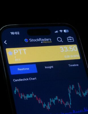 دليل اختيار منصة تداول الأسهم للمستثمر العربي: ما الذي تبحث عنه؟