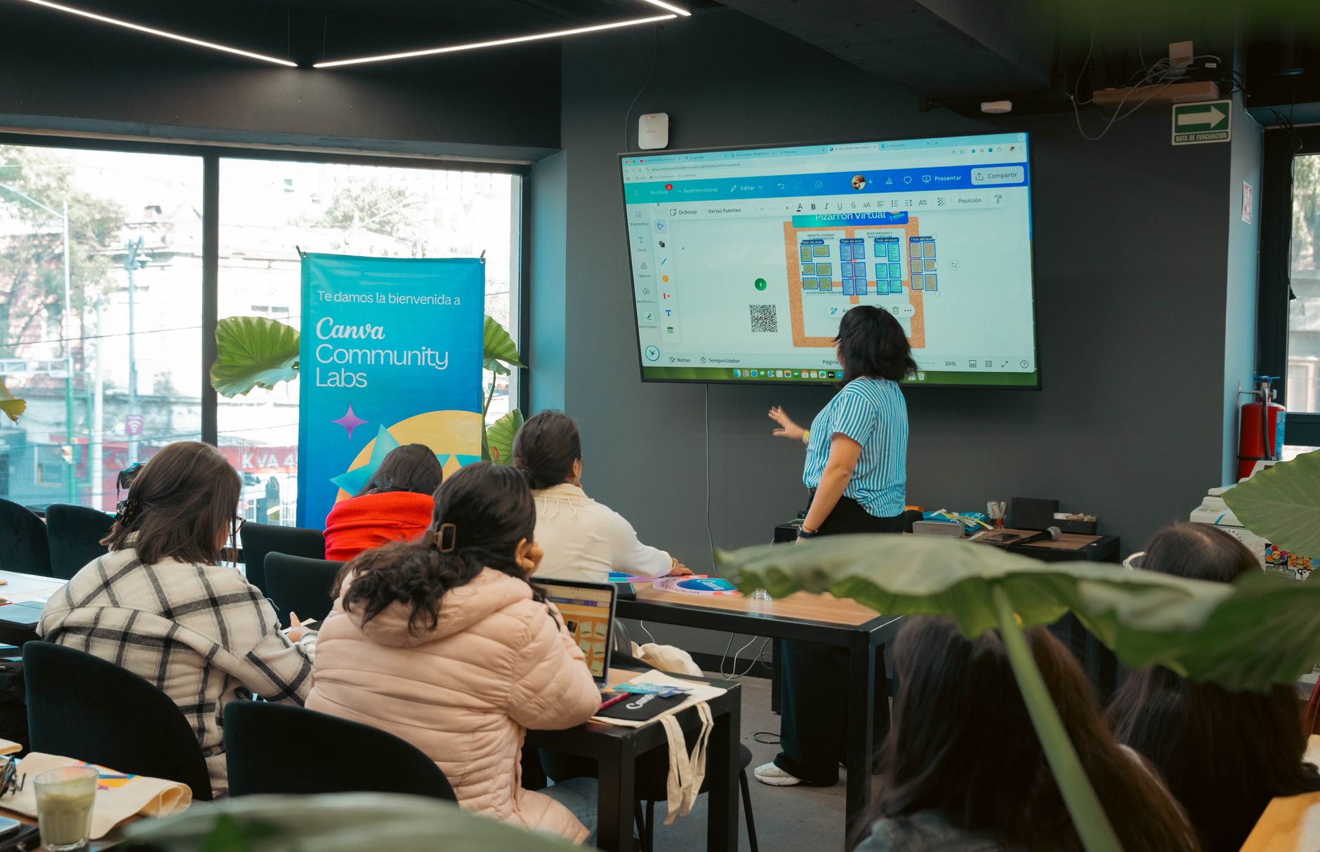 كيف تحوِّل فكرتك إلى نموذج عمل واضح باستخدام أداة Business Model Canvas