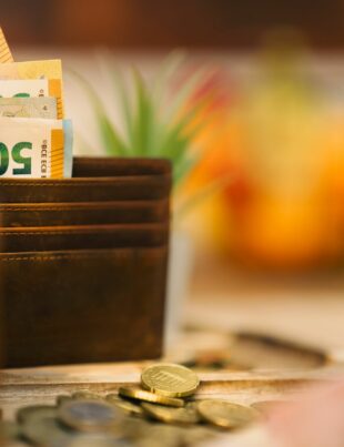 كيف توفر المال عبر قاعدة الـ 5 % في كل سحب نقدي