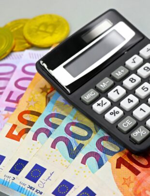 كيف تحسب ضريبة القيمة المضافة على استشاراتك الدولية المدفوعة بعملات أجنبية