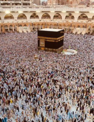 من صخر النفط إلى تذكرة السينما: ما يحدده تقلب السعر على الفعاليات الثقافية في السعودية