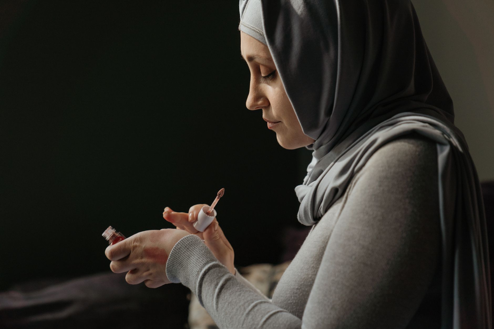 كيف تموّل مشروع تصنيع منتجات تجميل حلال بنظام الصكوك الإسلامية؟