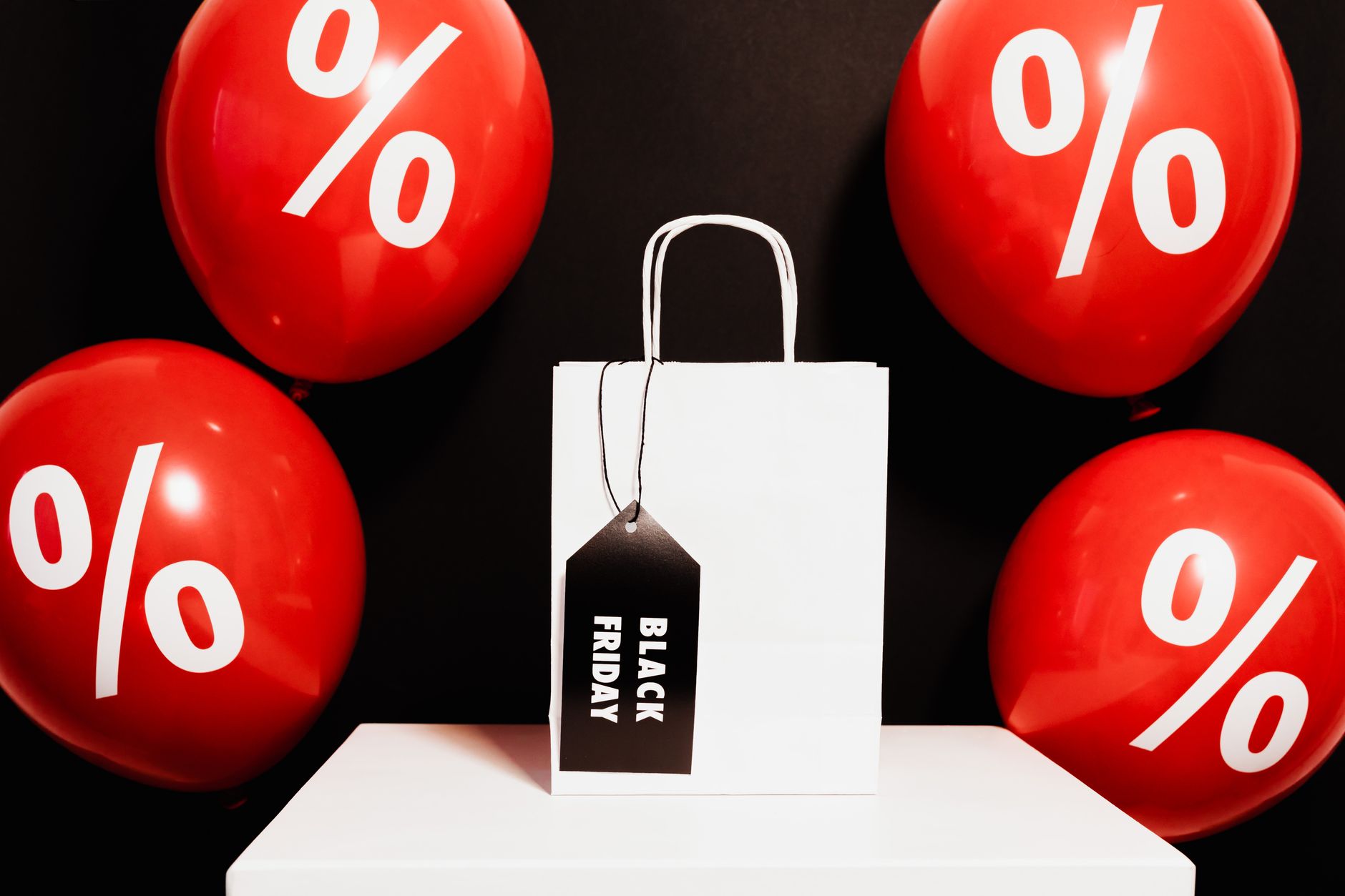Strategia di acquisto intelligente durante le offerte stagionali per ridurre le spese quotidiane
