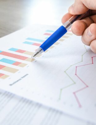 تحليل Google Analytics للمتاجر الصغيرة: كيف تحول مهارتك إلى عمل حر ثابت