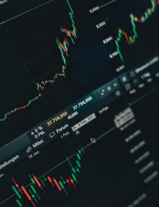 اختيار أفضل أسهم للتداول اليومي باستخدام مؤشر القوة النسبية (RSI)