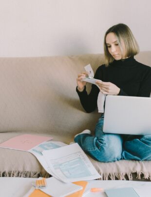 كيف تدير ميزانيتك عندما يكون دخلك غير ثابت