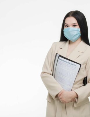 دليل شامل للتأمين: كيف تختار تأمين السيارة، تأمين صحي، وتأمين على الحياة