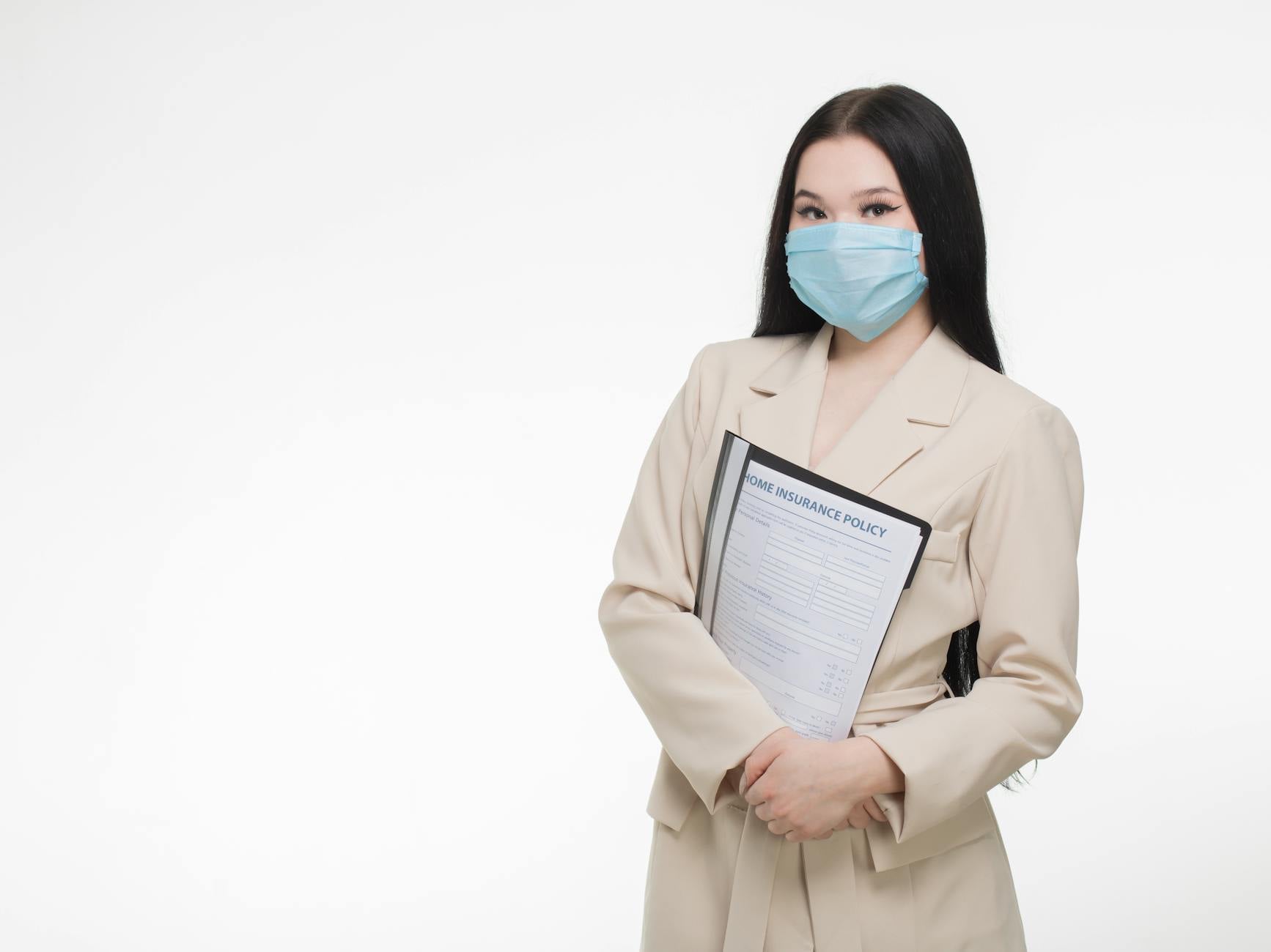 دليل شامل للتأمين: كيف تختار تأمين السيارة، تأمين صحي، وتأمين على الحياة