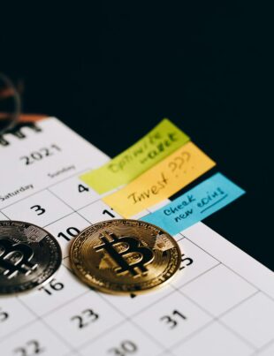 كيف تُدمج العملات الرقمية في ميزانية الأسرة خطوة بخطوة