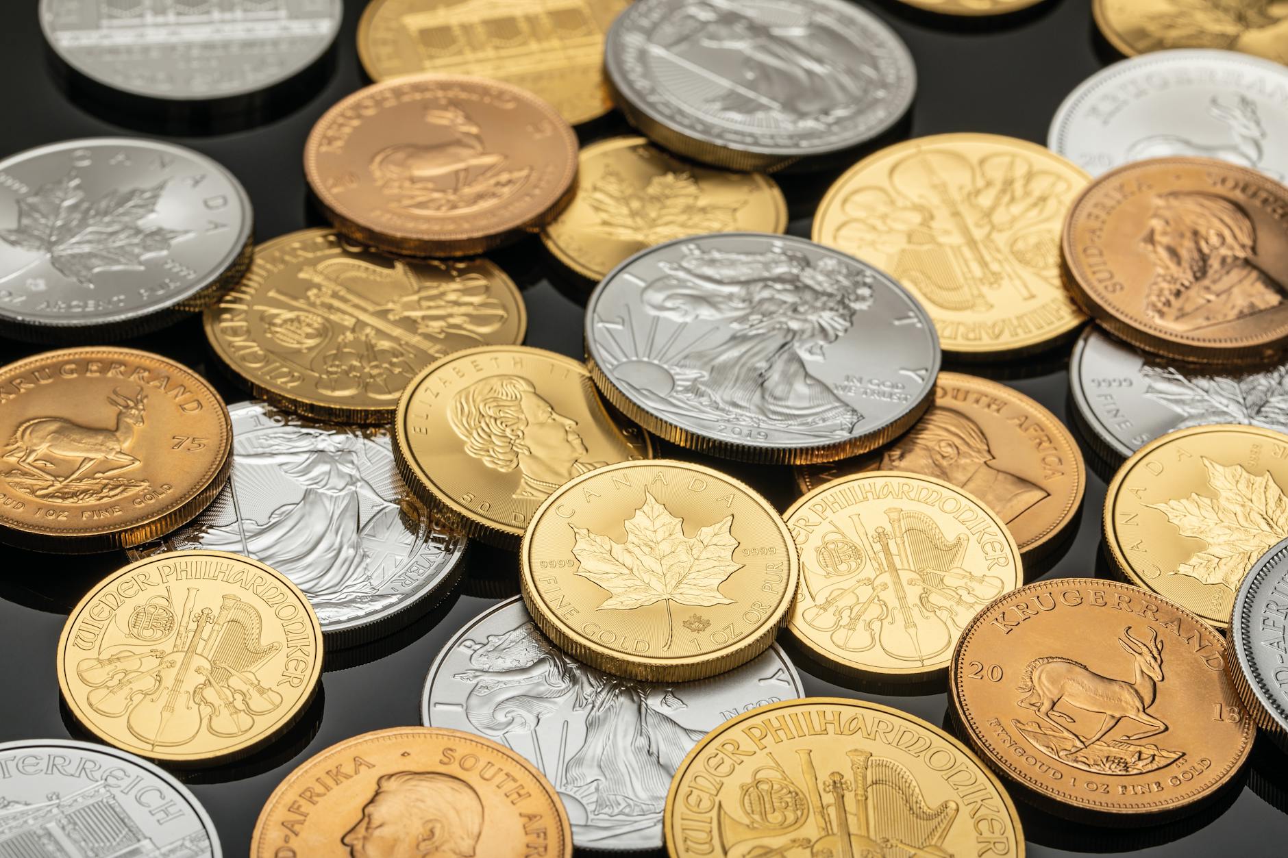 الاستثمار في الذهب والفضة: دليلك الشامل لأسعار اليوم وكيفية الشراء