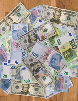 دليل عملي لسعر الدولار اليوم وتحليل سعر اليورو وكيفية تحويل العملات إلى الريال