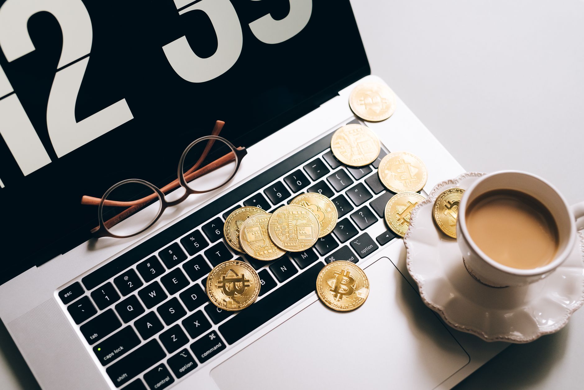 دليل عملي لتقاضي أجرك الحر بالعملات الرقمية وتحويله إلى نقد دون تعقيد