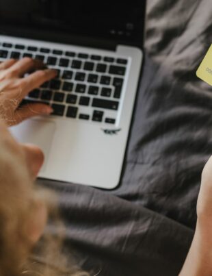 البطاقات الائتمانية الرقمية: أمان المشتريات وتكثيف المكافآت