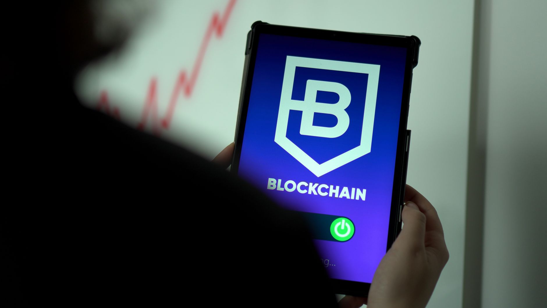 العقود الذكية وإيجار العقار: كيف تستفيد من العملات الرقمية لتأمين المدفوعات وتفادي النزاعات
