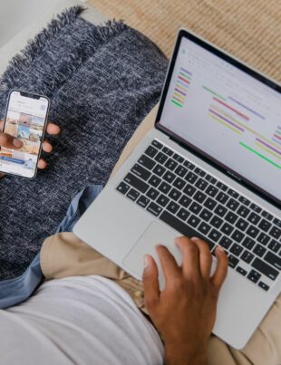 خطة محتوى شهرية كفريلانسر: كيف تحول تنظيم النشر إلى دخل ثابت