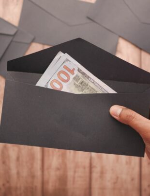 قواعد السحب الآمن: كيف تطبق قاعدة الـ4% لتأمين تقاعدك