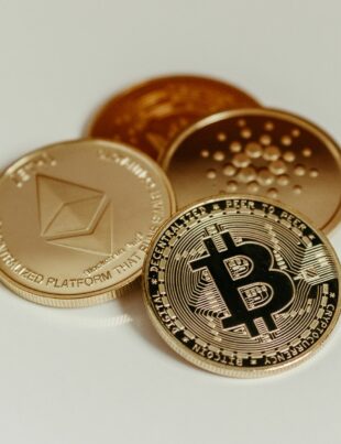 إطلاق حملة تمويل جماعي بالعملات الرقمية: خطوة بخطوة للمشروع الناشئ
