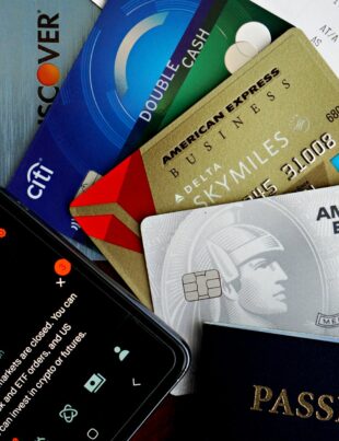 كيف تحول بطاقة ائتمانك إلى مرآة دقيقة للإنفاق وتقودك لادخار أكبر