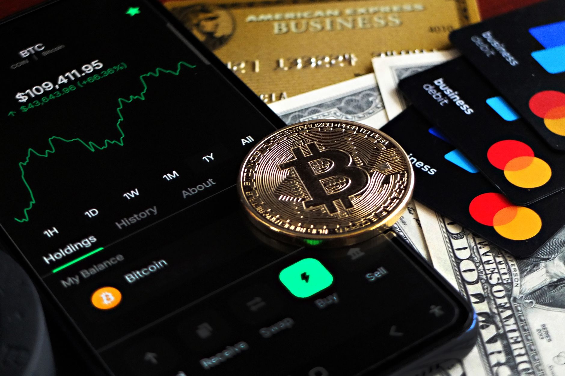 كيف تختار بطاقة ائتمان تدعم العملات الرقمية وتقلل مخاطر الفوائد