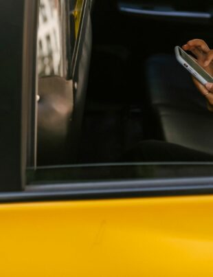 تأمين سائقين خدمات النقل التشاركي: دليل عملي لاختيار الحماية المثلى
