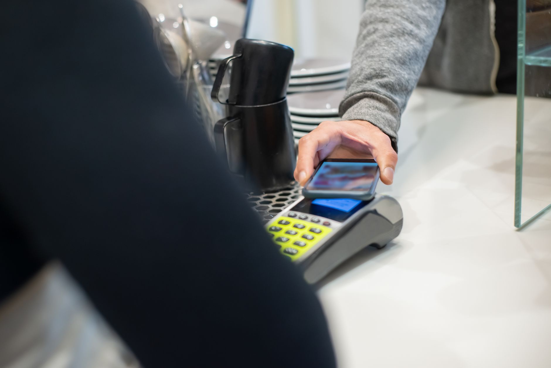 العملات المستقرة في العالم العربي: دليل عملي لاختيار واستخدام USDT وUSDC وDAI