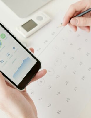 كيف تجعل التقويم الرقمي محاسبك الشخصي وتتابع نفقاتك بسهولة