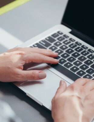 من كتابة رسائل بريد إلكتروني إلى دخل ثابت: دليل الفريلانسر لتسويق البريد
