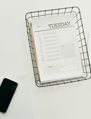 إدارة الصندوق الوارد كخدمة فريلانسر: من الفكرة إلى دخل ثابت
