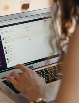 قائمة بريدية قوية: سر تحويل مشروعك الصغير إلى مبيعات مستدامة