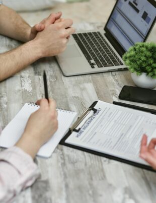 دليل عملي لتأمين نشاطك التجاري الصغير من خسائر انقطاع الإنترنت