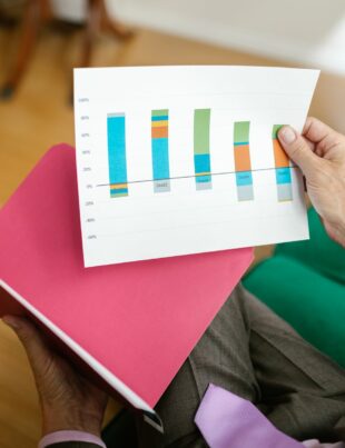 استثمار مسؤول للمتقاعد: كيف تدير صندوق التقاعد عبر ESG وتضمن عائد مستدام