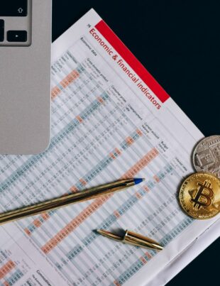 كيف تُدخل العملات الرقمية في ميزانيتك الشهرية وتتحكم في تدفق نقدك