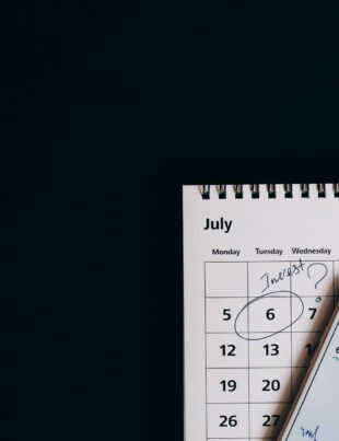 تقرير الوظائف الأمريكي (NFP) وتأثيره على EUR/USD: دليل عملي للمتداول العربي