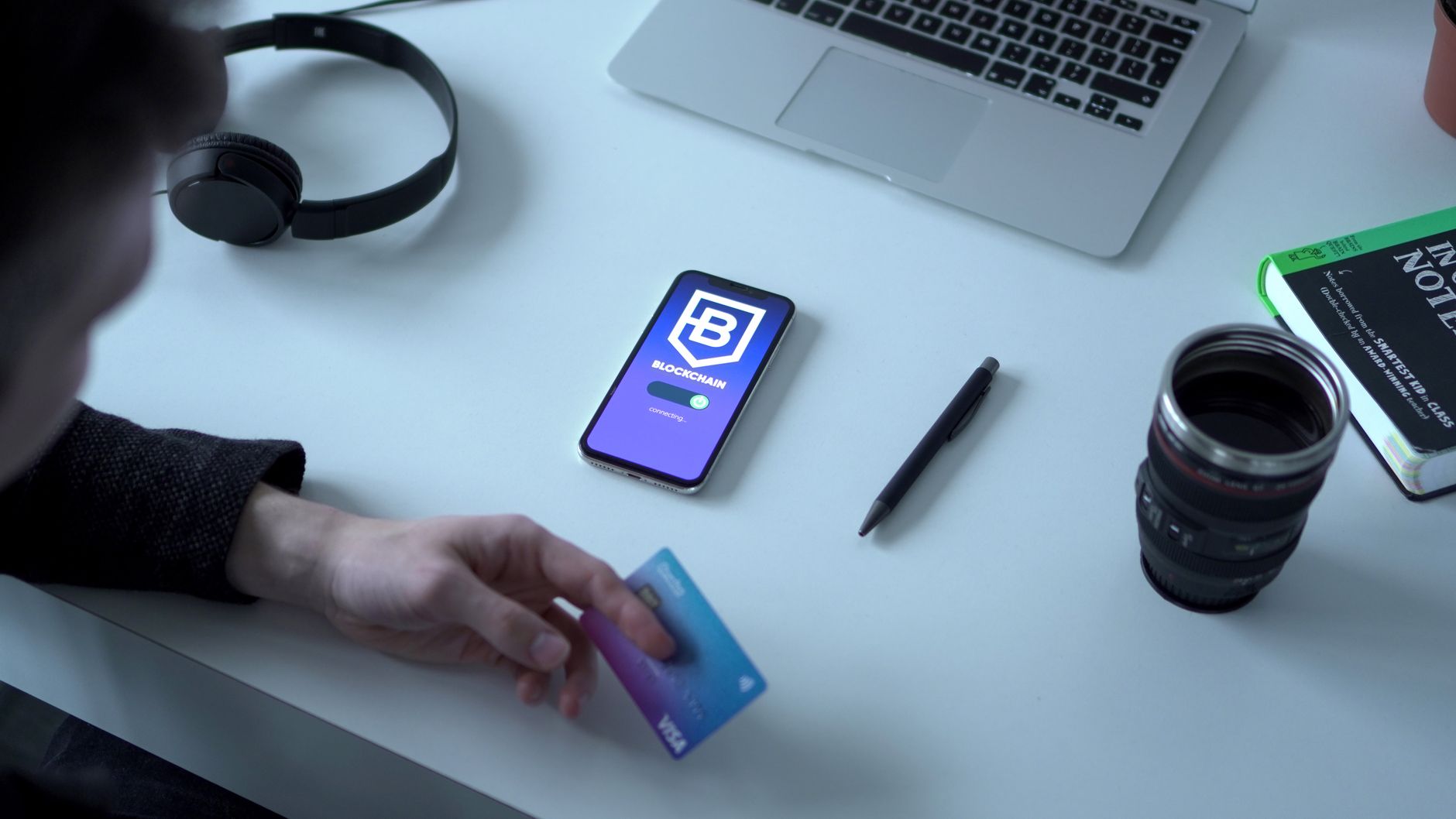 كيف تختار بطاقة ائتمان رقمية تحمي مشترياتك على الإنترنت وتمنحك كاش باك