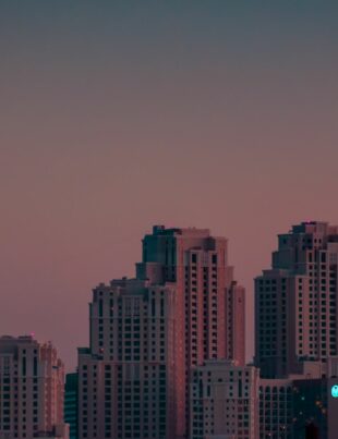 التملك الحر للأجانب في الإمارات: دليل شامل خطوة بخطوة