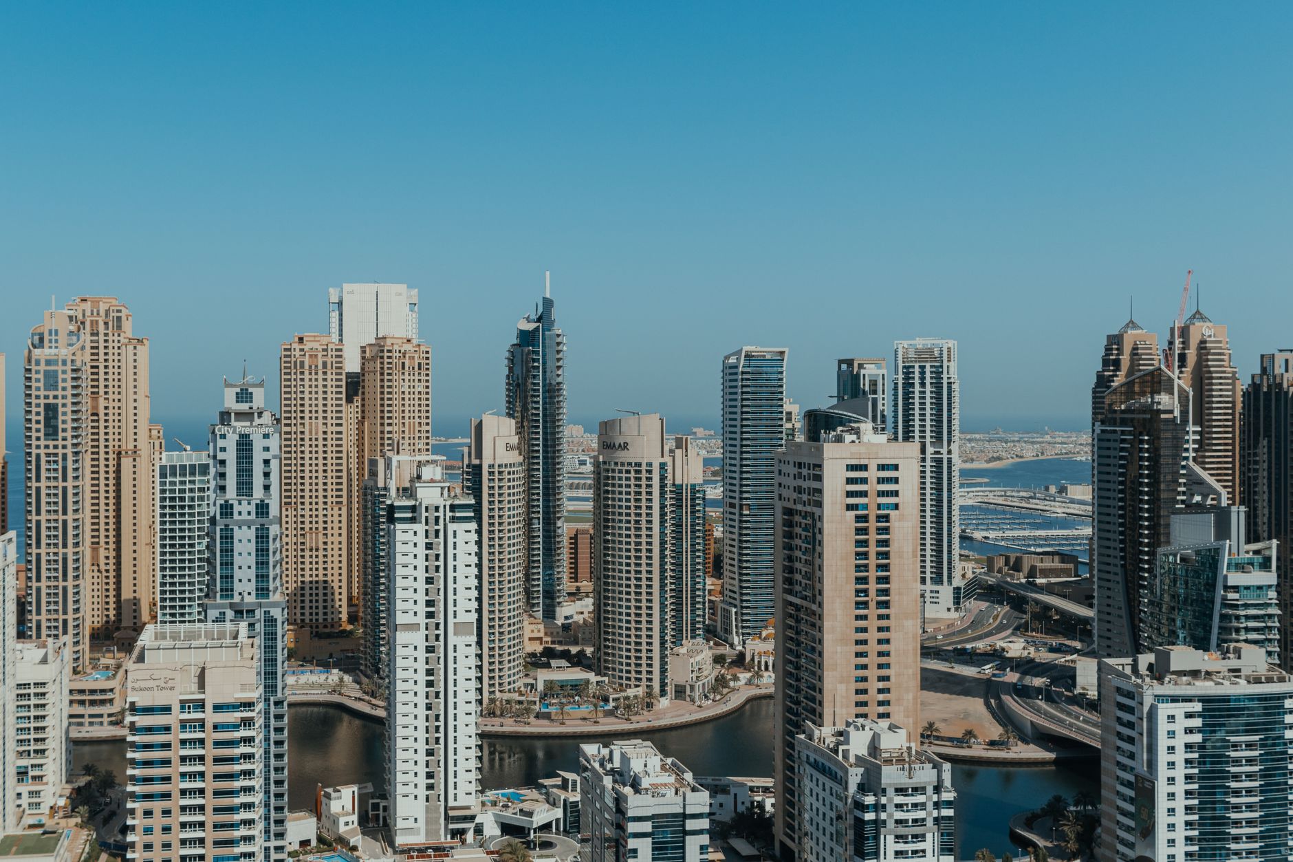التمويل العقاري في الإمارات: كل ما تحتاج معرفته لشراء منزل أحلامك