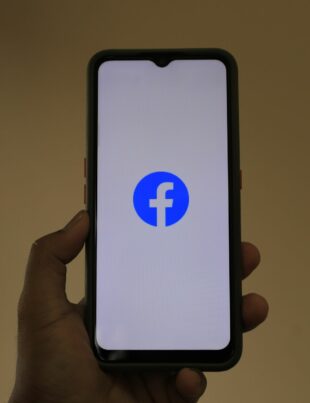اختبر فكرتك بمية دولار: دليل عملي لاستخدام إعلانات فيسبوك قبل الإطلاق