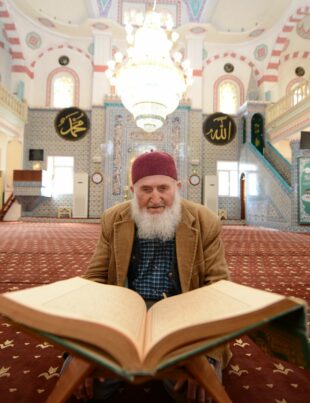 تمويل مركز رعاية مسنين حلال عبر صكوك الإيجار المتناهي: دليل عملي للريادي