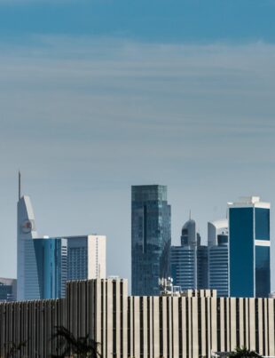 أسعار العقارات في دبي 2024: تحليل شامل وتوقعات مستقبلية