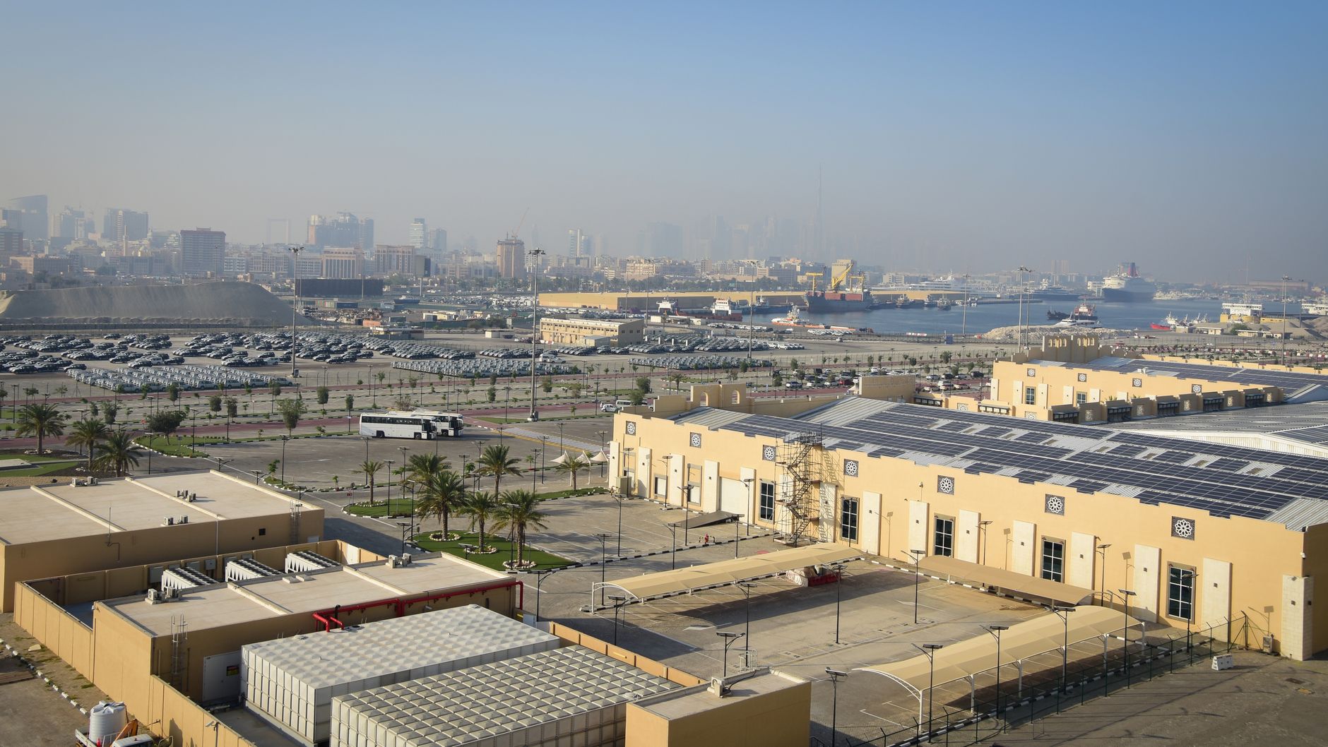 استراتيجية ACWA Power للاستثمار في الطاقة المتجددة بالخليج