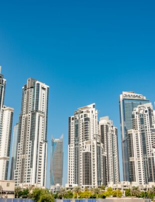 التملك الحر للأجانب في الإمارات: دليل شامل للاستثمار العقاري 2024