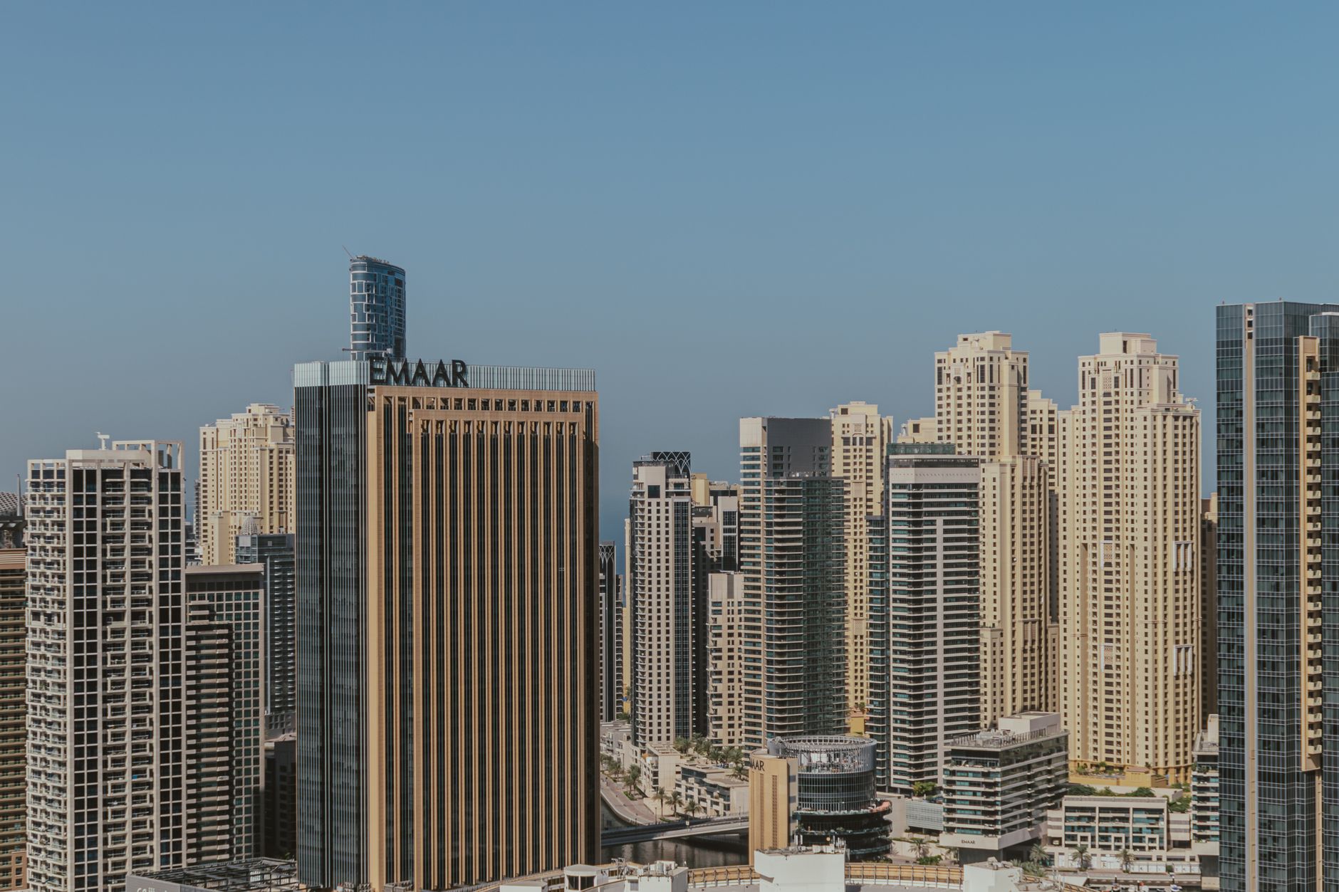 التمويل العقاري في الإمارات: دليل شامل للفوائد والشروط