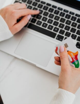 الحسابات البنكية الرقمية في الخليج: دليل شامل للمستثمر