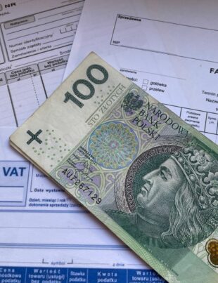 دليلك الشامل لضريبة القيمة المضافة في دول الخليج 2024